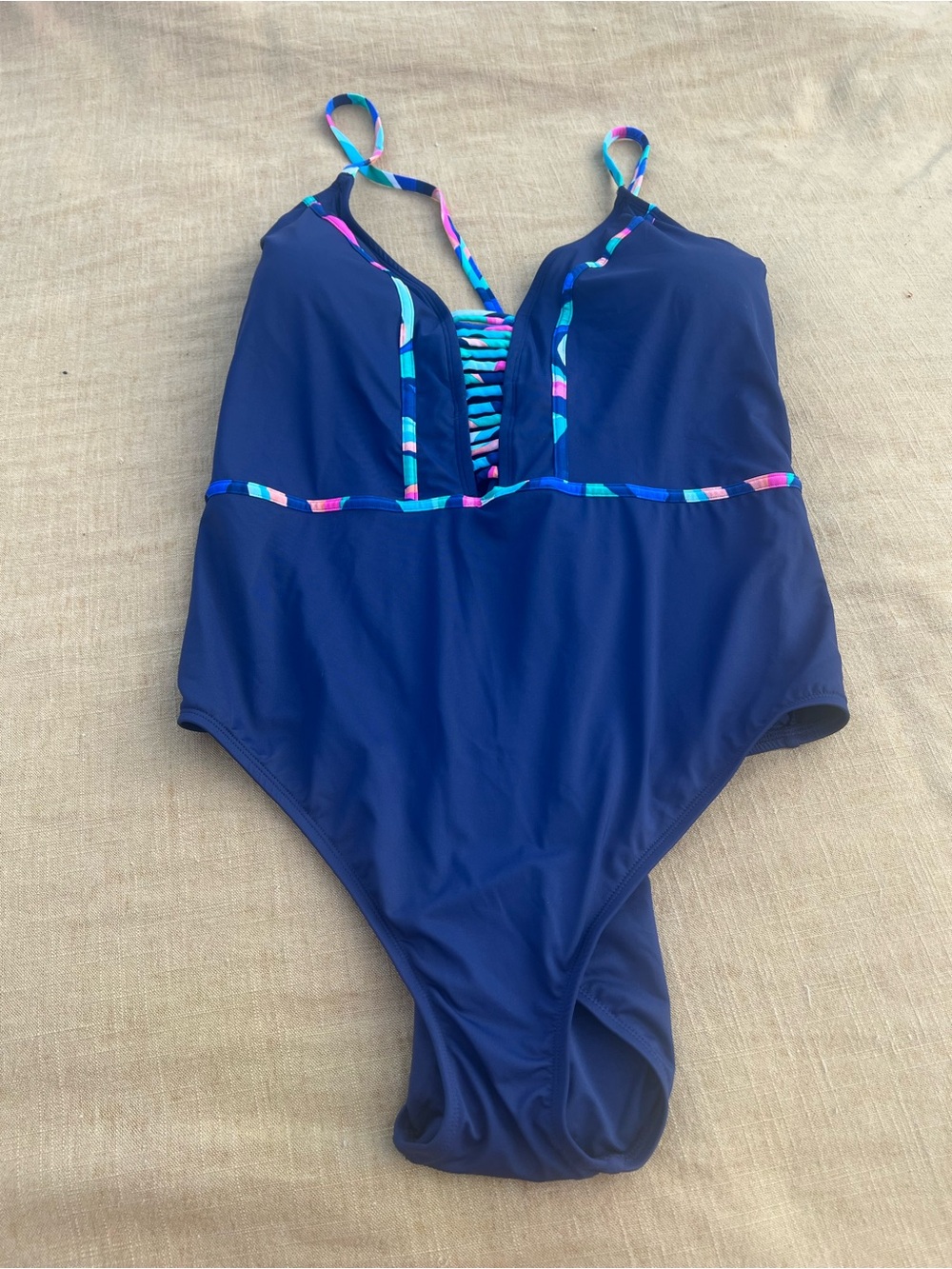 NWT La Blanca Navy One-Piece Swimsuit Multicolor Trim Tummy Control Plus Size 22